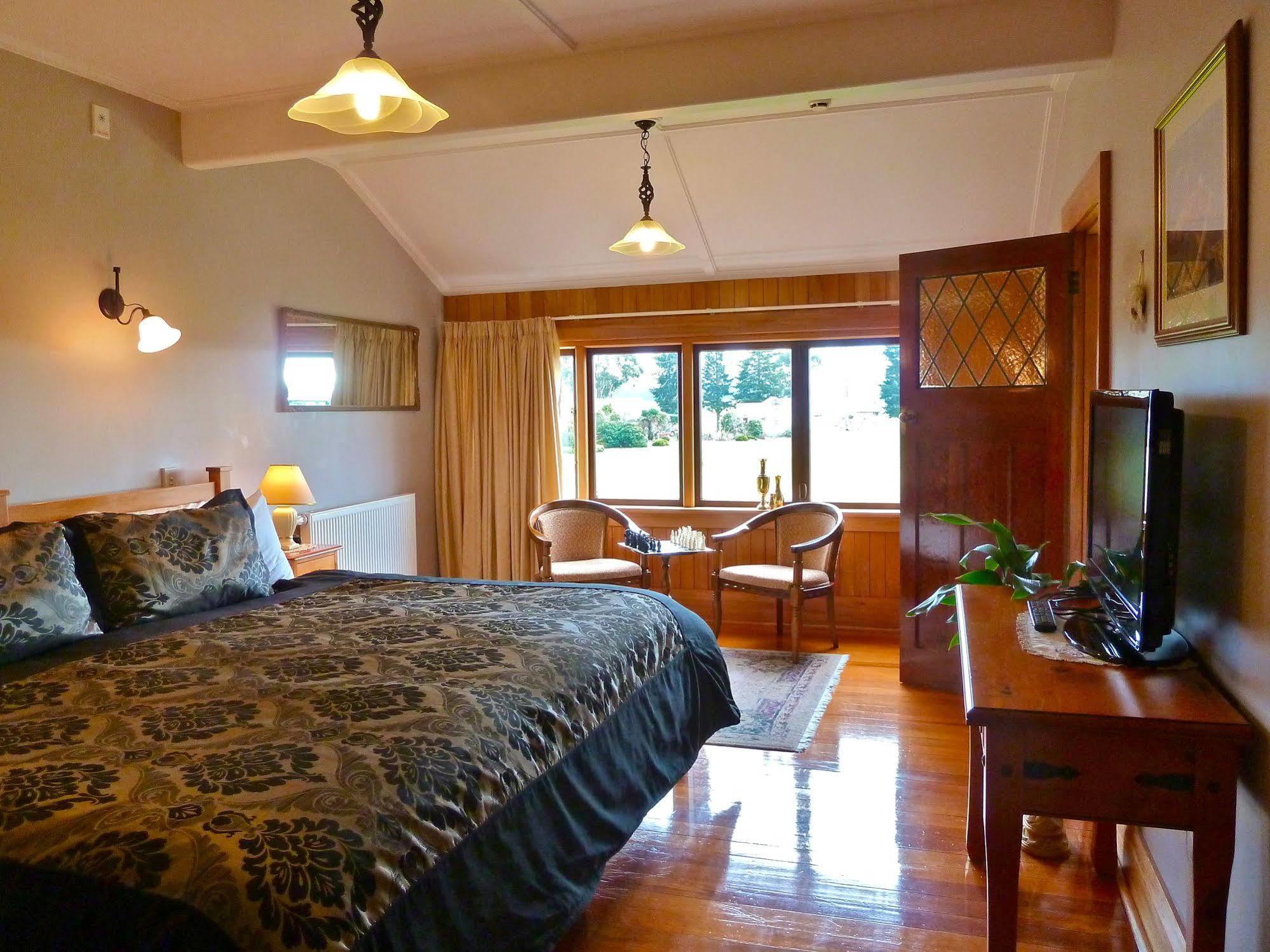 Te Anau Lodge Dış mekan fotoğraf